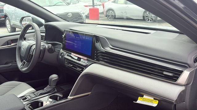 New 2026 Toyota Camry SE image 32