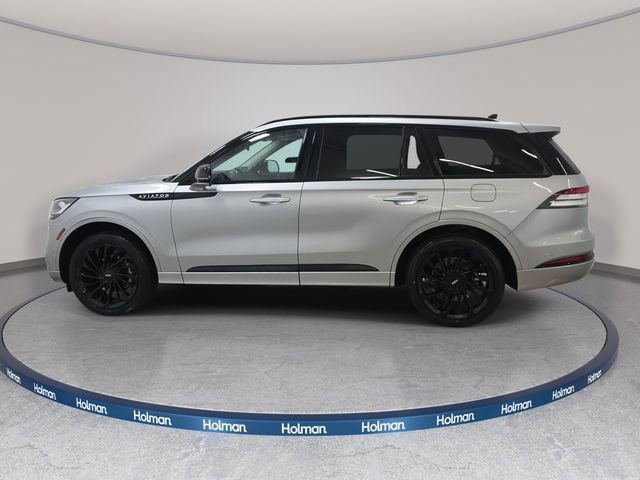 Certified 2023 Lincoln Aviator Reserve w/ Equipment Group 201A image 8