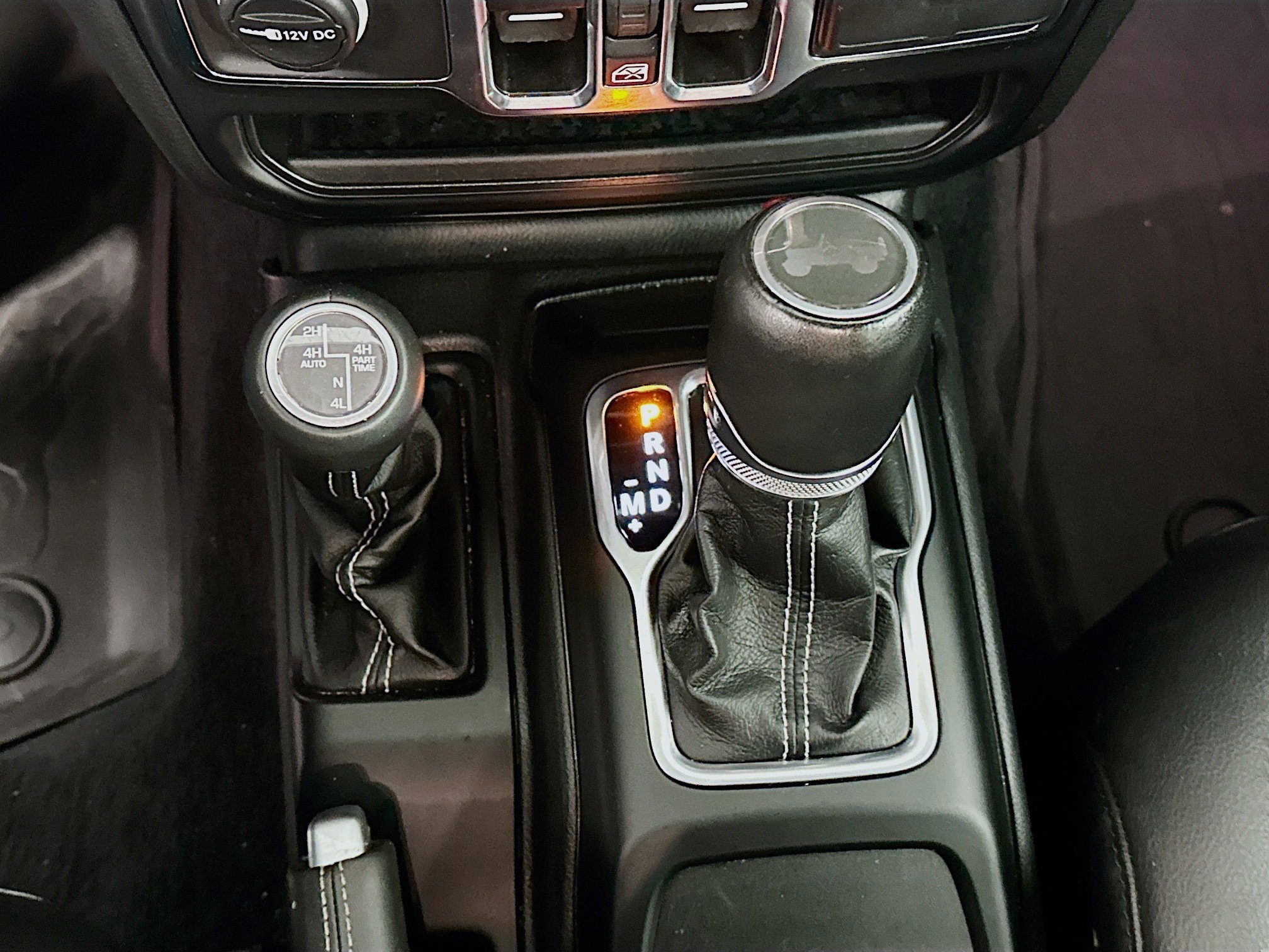Used 2023 Jeep Wrangler Unlimited Sahara AWD/4WD image 24