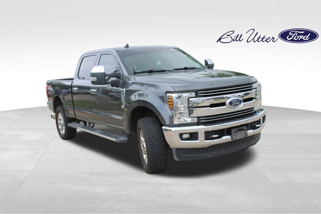 Used 2019 Ford F250 Lariat w/ Chrome Package image 3