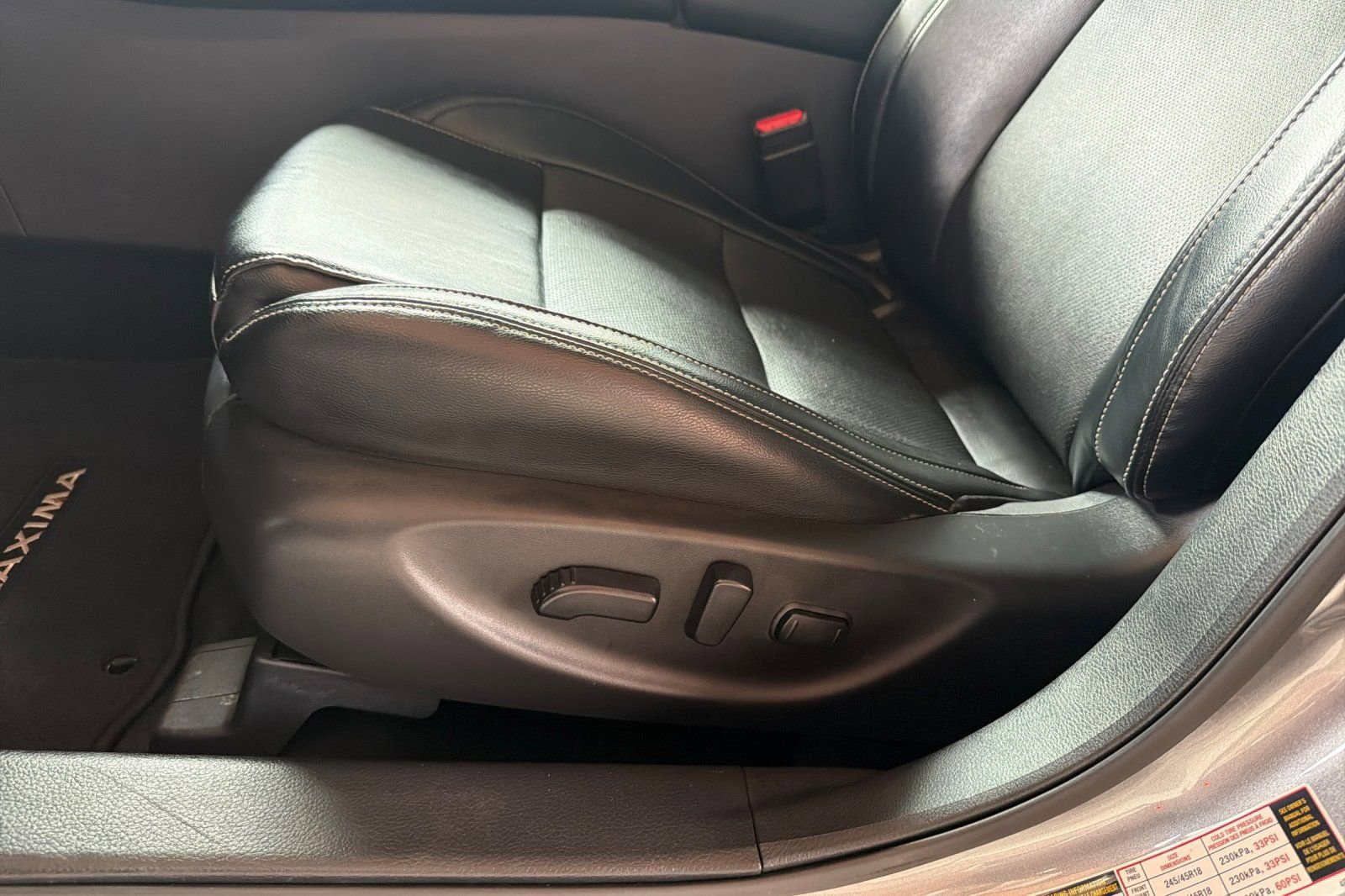Used 2022 Nissan Maxima SV w/ Floor Mat Group FWD image 15
