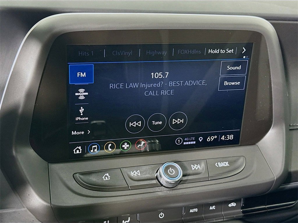 Used 2023 Chevrolet Camaro LT w/ Technology Package image 6