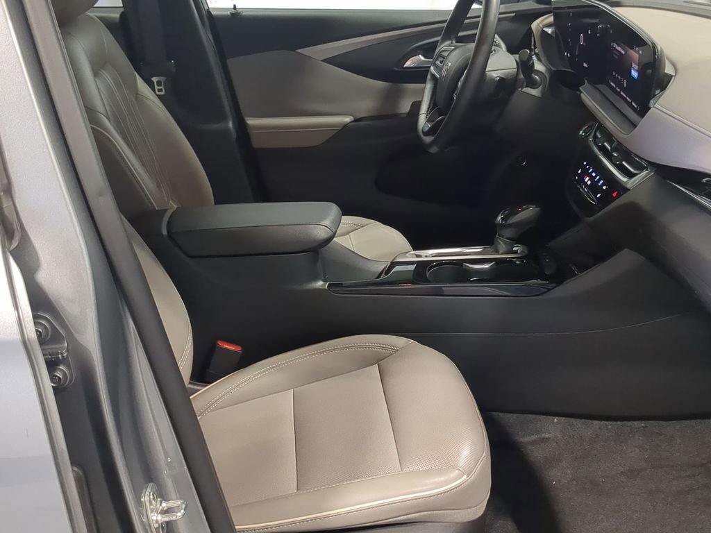 Used 2024 Buick Envista Avenir image 21