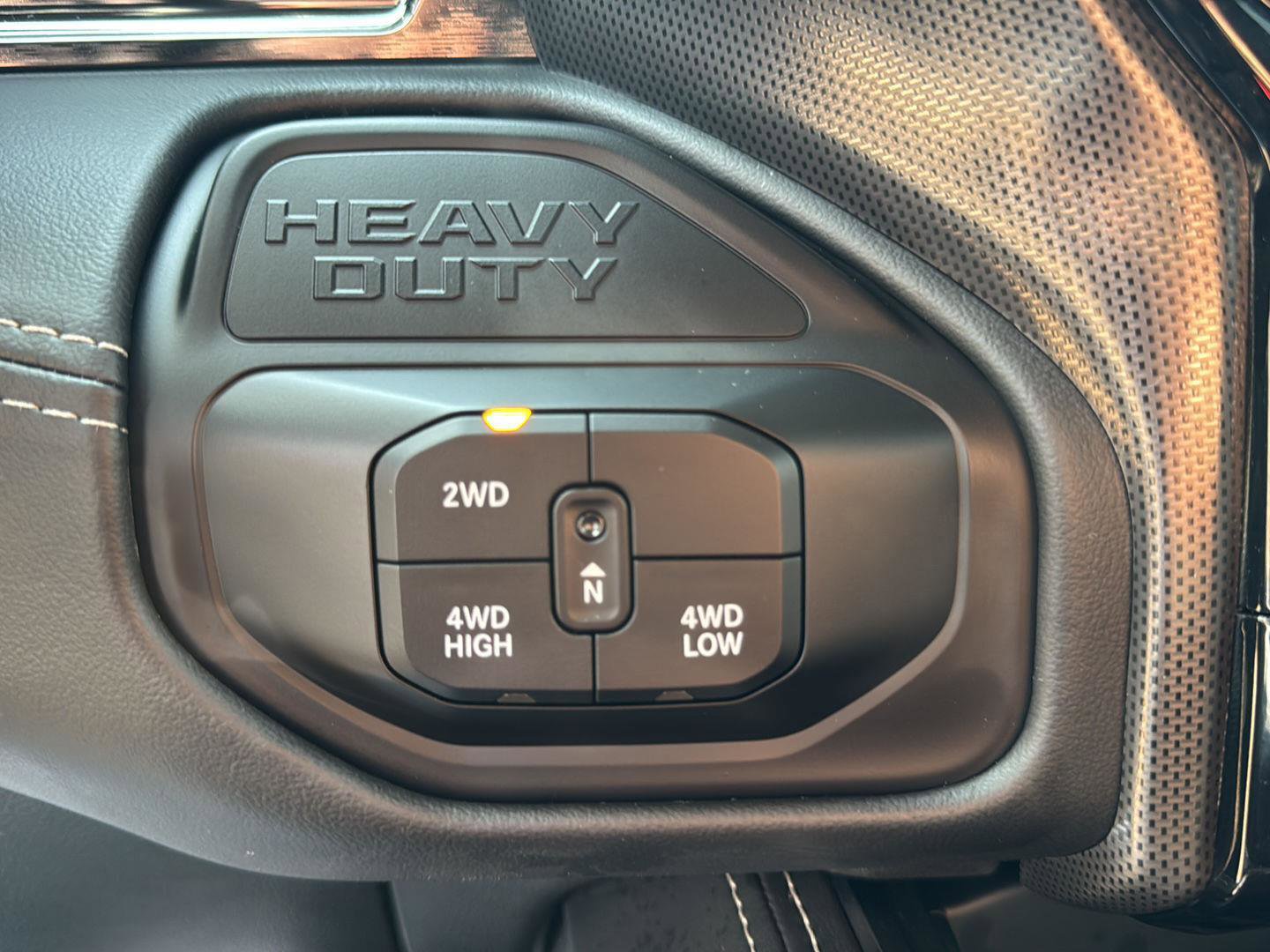 Used 2025 RAM 2500 Limited AWD/4WD image 20