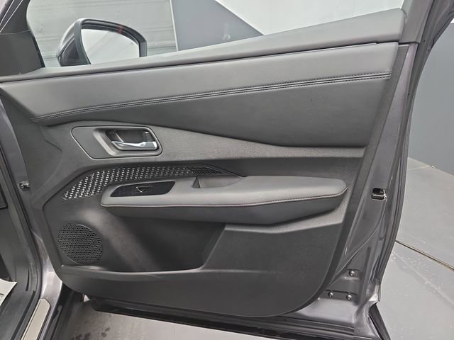 Used 2023 Nissan Ariya FWD image 52