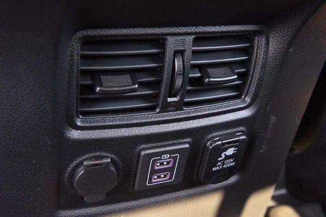 Used 2024 Nissan Titan SV w/ SV Convenience Package image 27