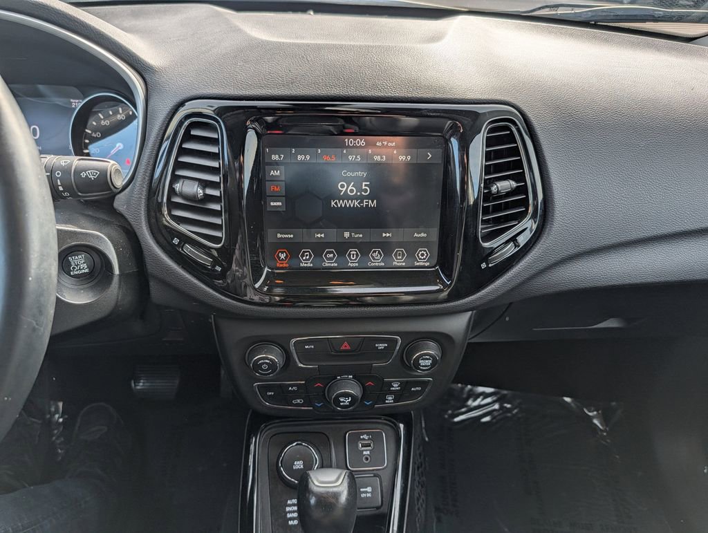 Used 2019 Jeep Compass Limited image 22