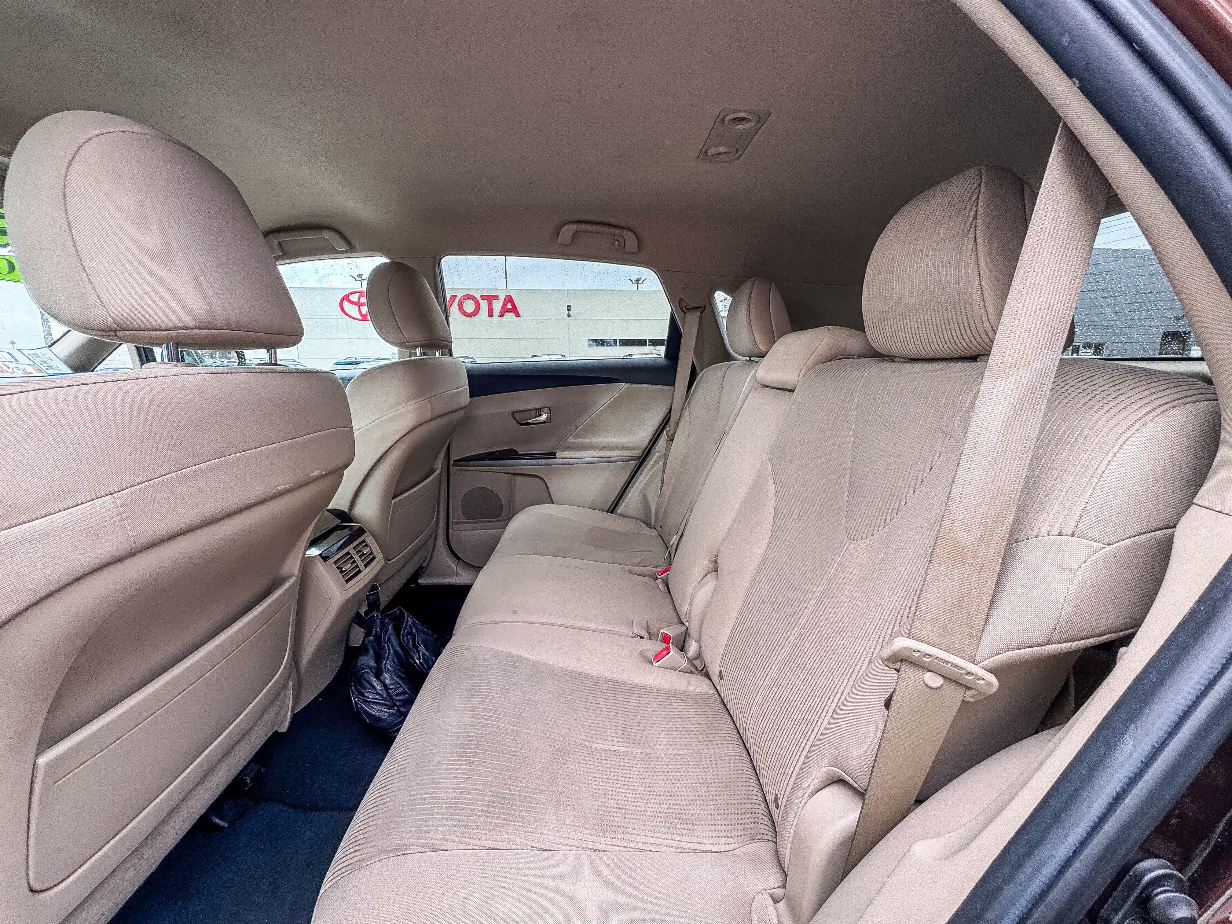 Used 2010 Toyota Venza FWD image 18