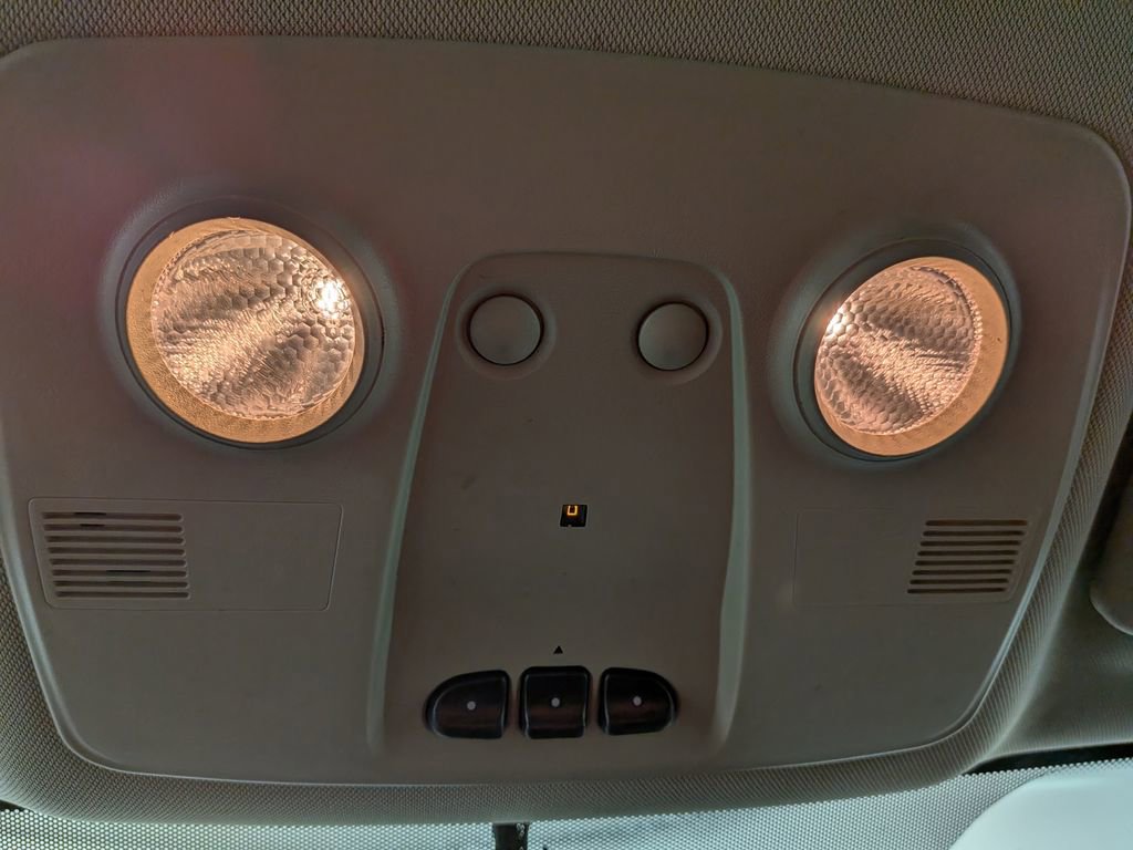 Used 2017 GMC Acadia Limited SLT image 32