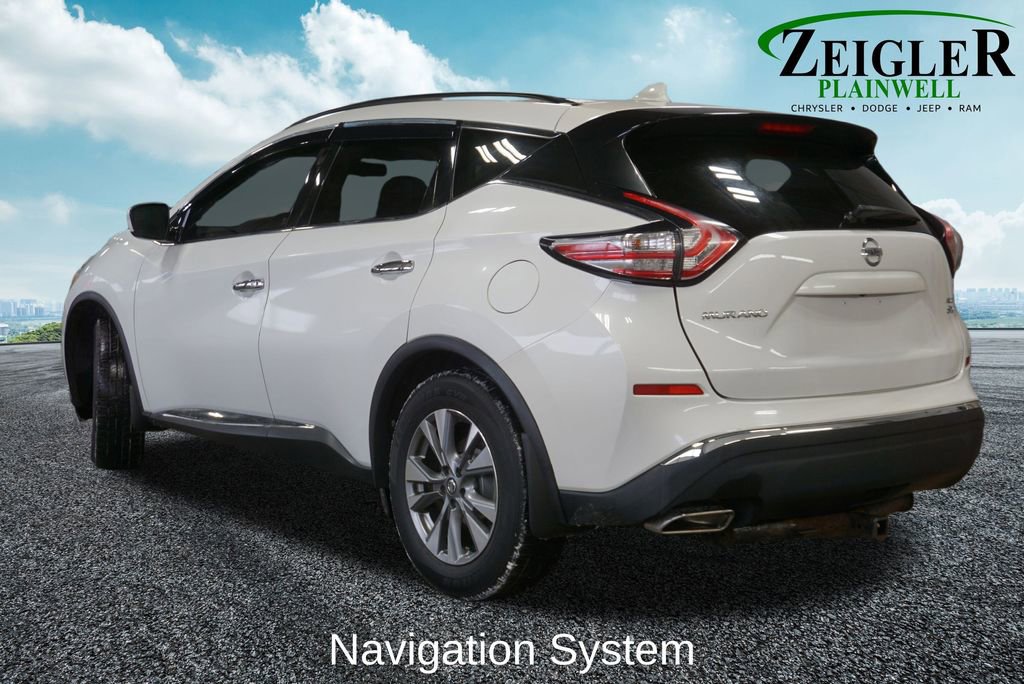 Used 2017 Nissan Murano SV image 2