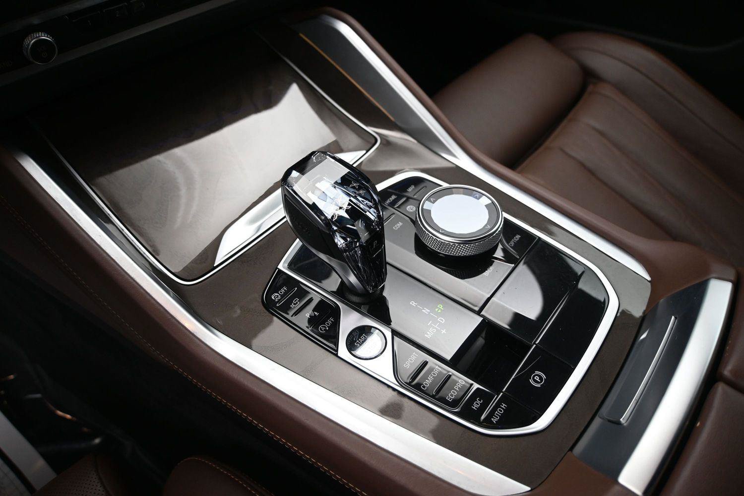 Used 2022 BMW X6 M50i w/ Executive Package AWD/4WD image 5