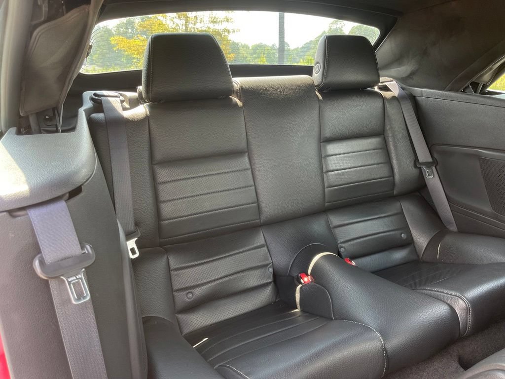 Used 2011 Ford Mustang Premium w/ 202A Rapid Spec Order Code RWD image 32