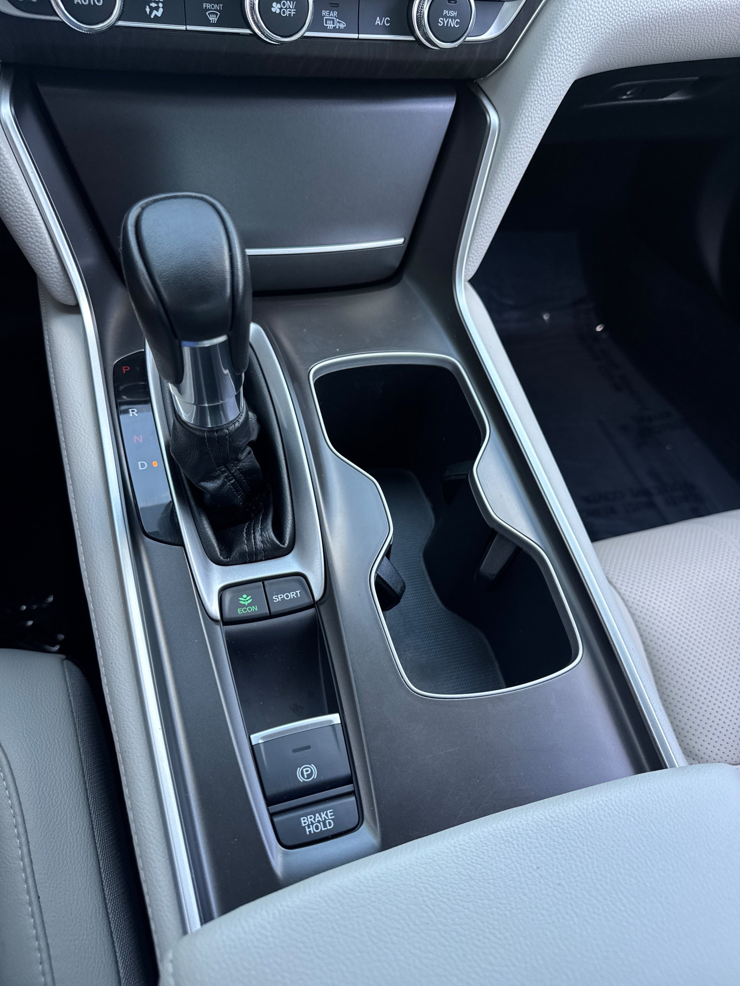 Used 2018 Honda Accord Touring image 22