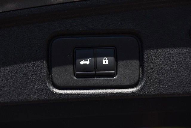 Certified 2024 Nissan Pathfinder SL image 30