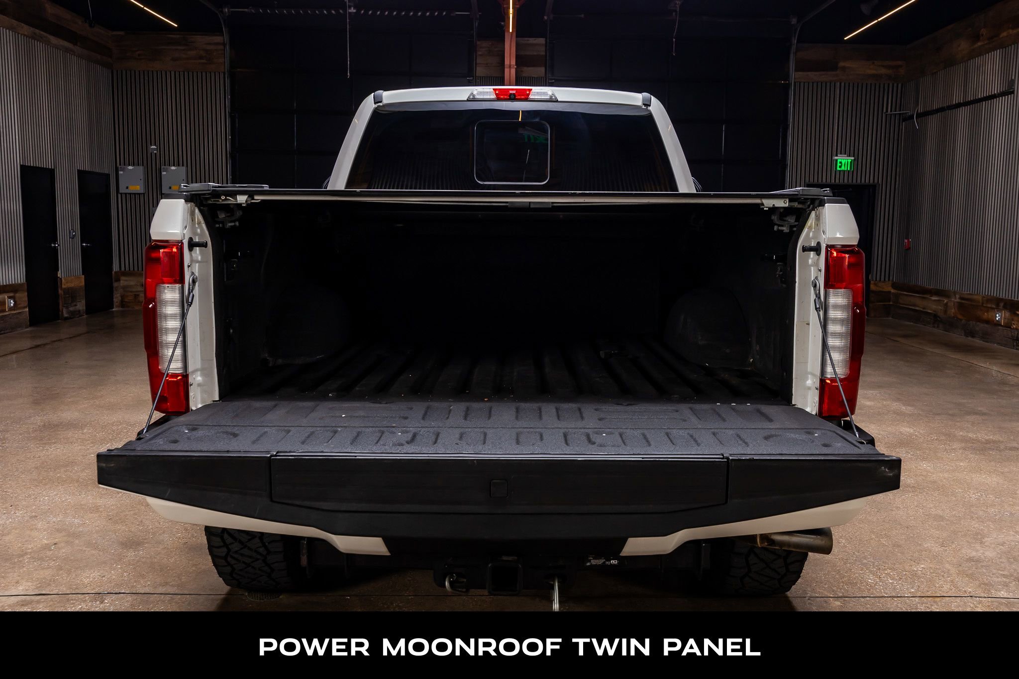 Used 2019 Ford F250 Platinum w/ Platinum Ultimate Package AWD/4WD image 9