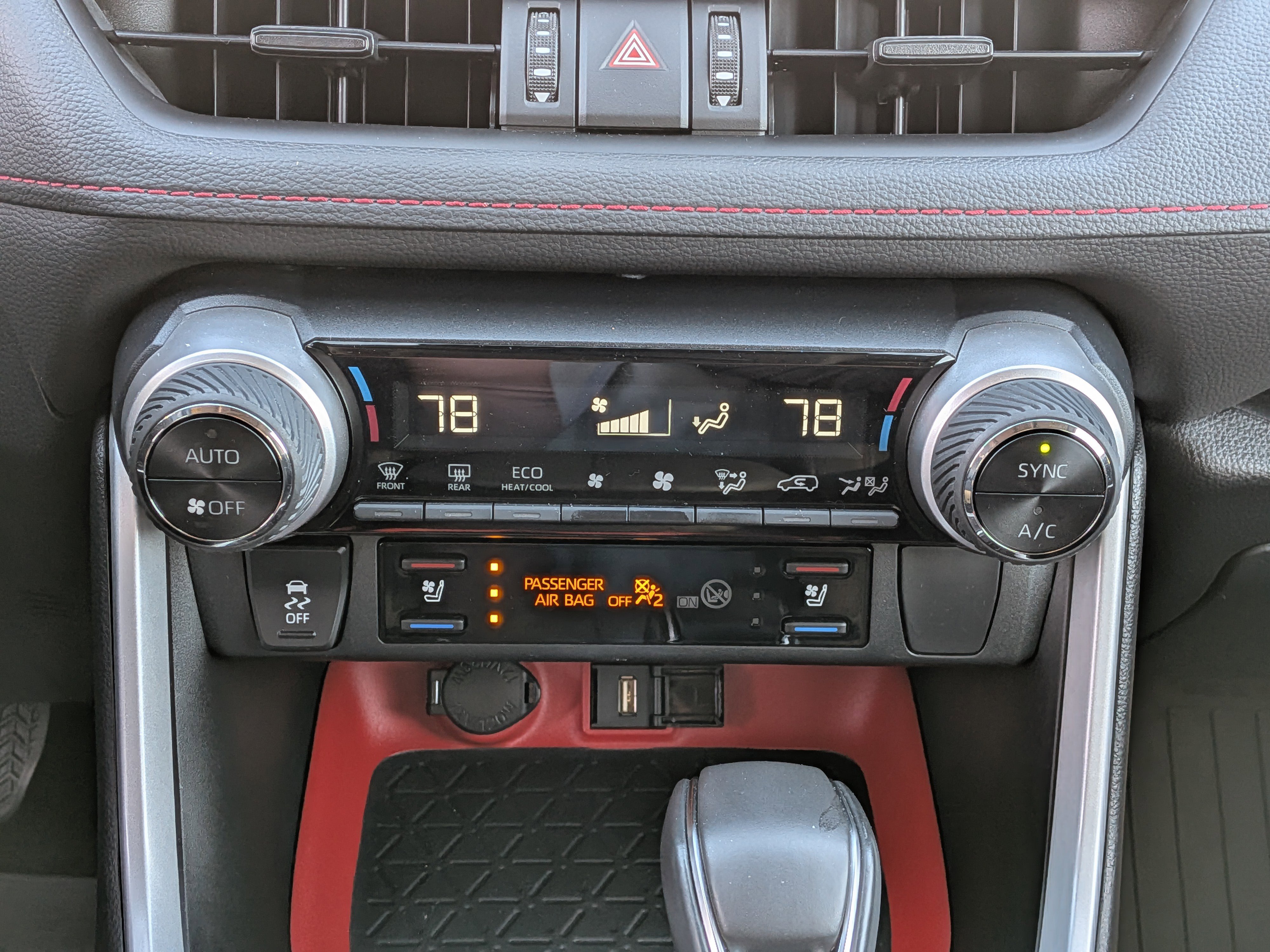 Used 2022 Toyota RAV4 TRD Off-Road w/ TRD Off-Road Weather Package image 29