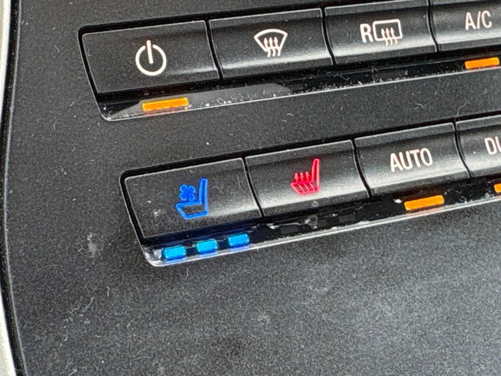 Used 2019 Lincoln Nautilus Reserve AWD/4WD image 6