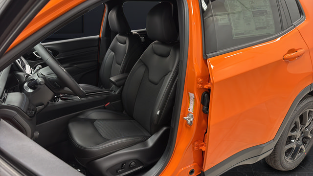 New 2026 Jeep Compass Latitude AWD/4WD image 9