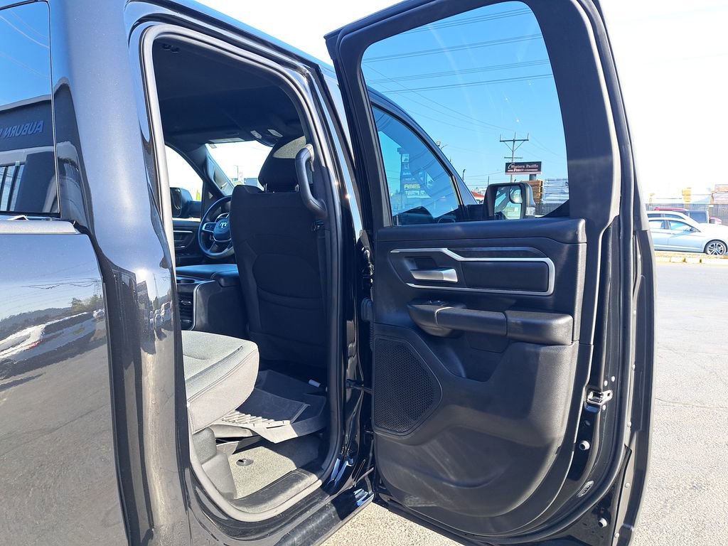 Used 2022 RAM 1500 Big Horn w/ Night Edition RWD image 15
