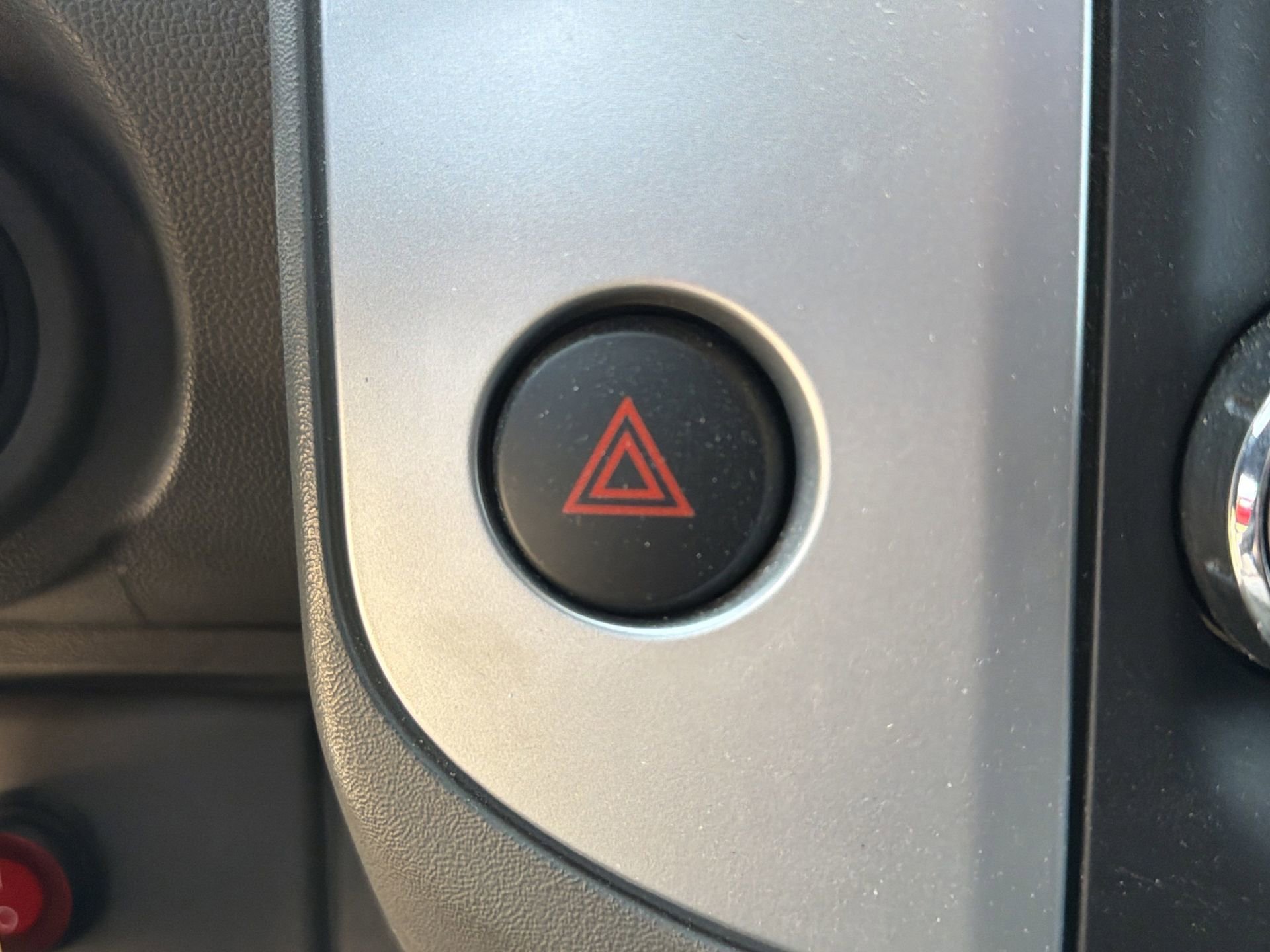 Used 2019 Nissan Frontier SV w/ Value Truck Package RWD image 8