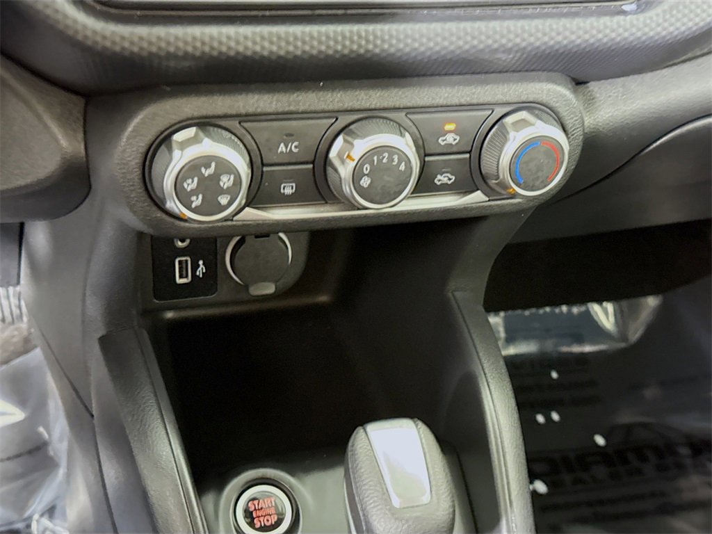 Certified 2024 Nissan Kicks S image 8