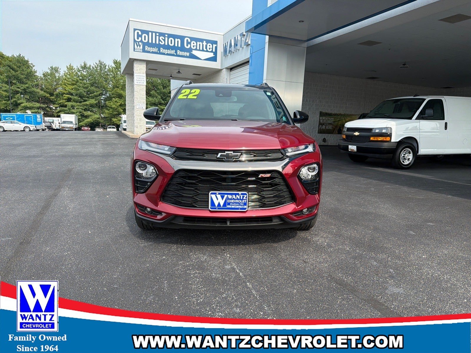 Used 2022 Chevrolet TrailBlazer RS w/ Sun and Liftgate Package AWD/4WD image 3