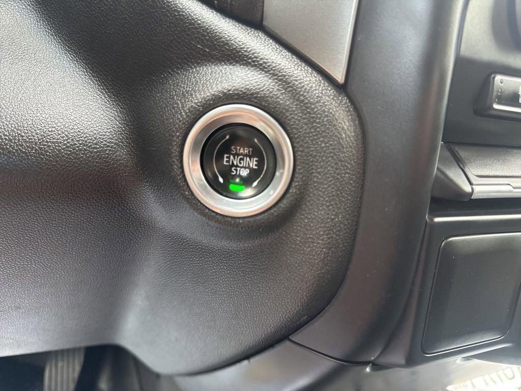 Certified 2019 Chevrolet Silverado 1500 LT w/ All-Star Edition image 22