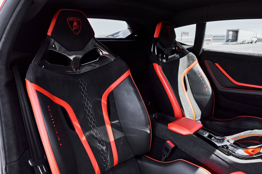 Used 2023 Lamborghini Huracan Tecnica image 46