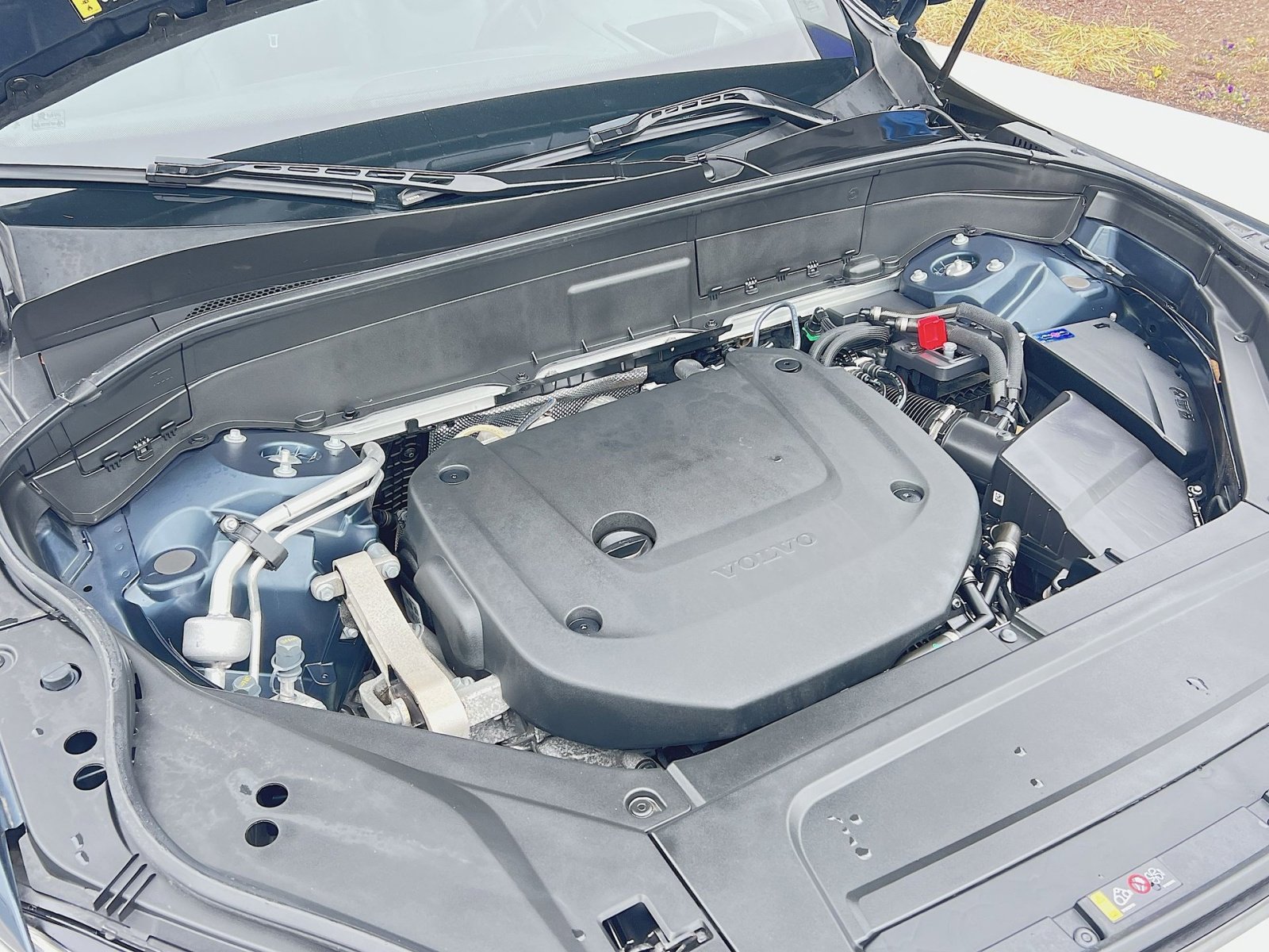 Used 2023 Volvo XC90 B6 Ultimate w/ Protection Package image 29