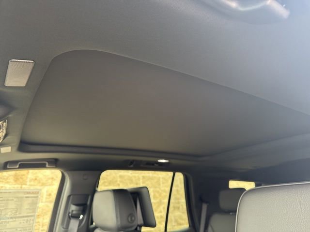 New 2026 GMC Yukon Denali w/ Denali Reserve Package AWD/4WD image 20