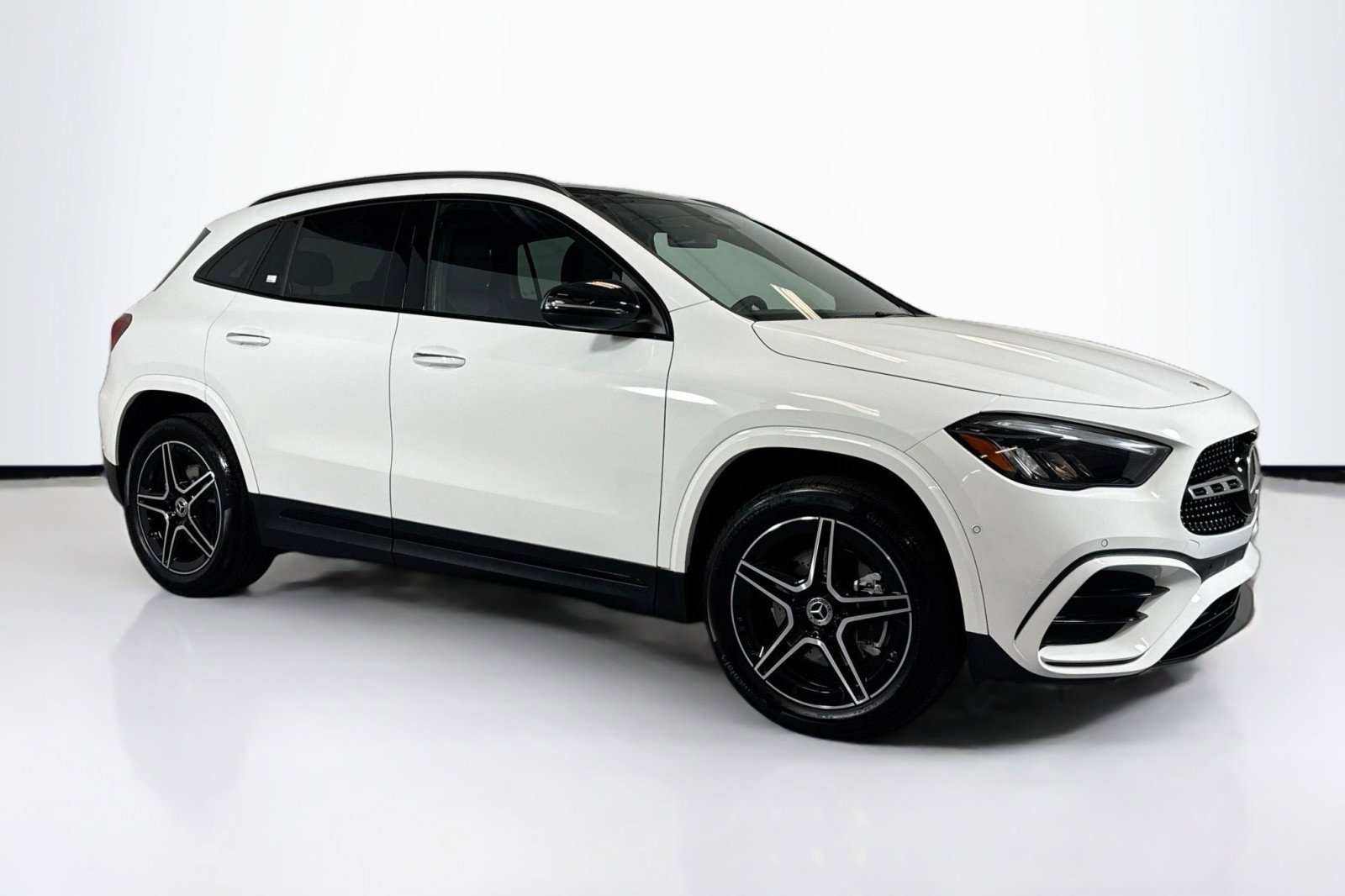 Certified 2025 Mercedes-Benz GLA 250 4MATIC image 3