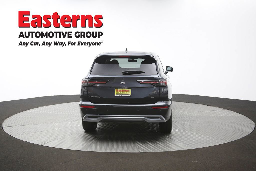 Used 2025 Mitsubishi Outlander SE FWD image 38