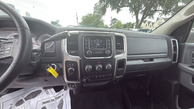 Used 2018 RAM 3500 SLT AWD/4WD image 3