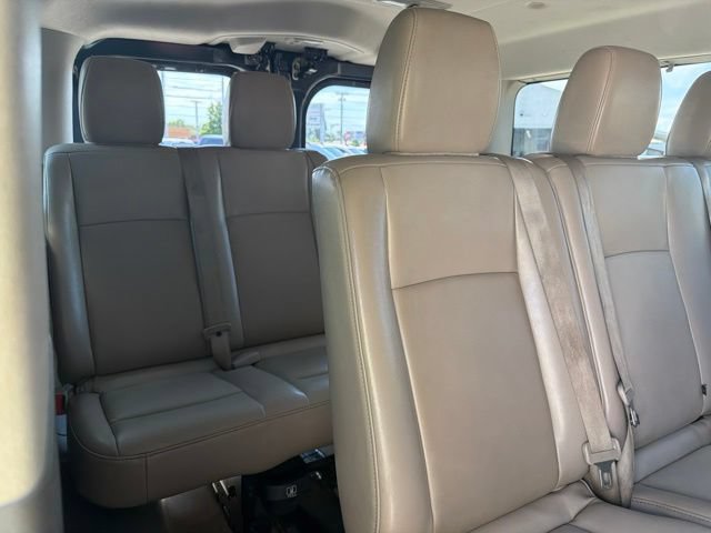Used 2018 Nissan NV 3500 SL RWD image 14