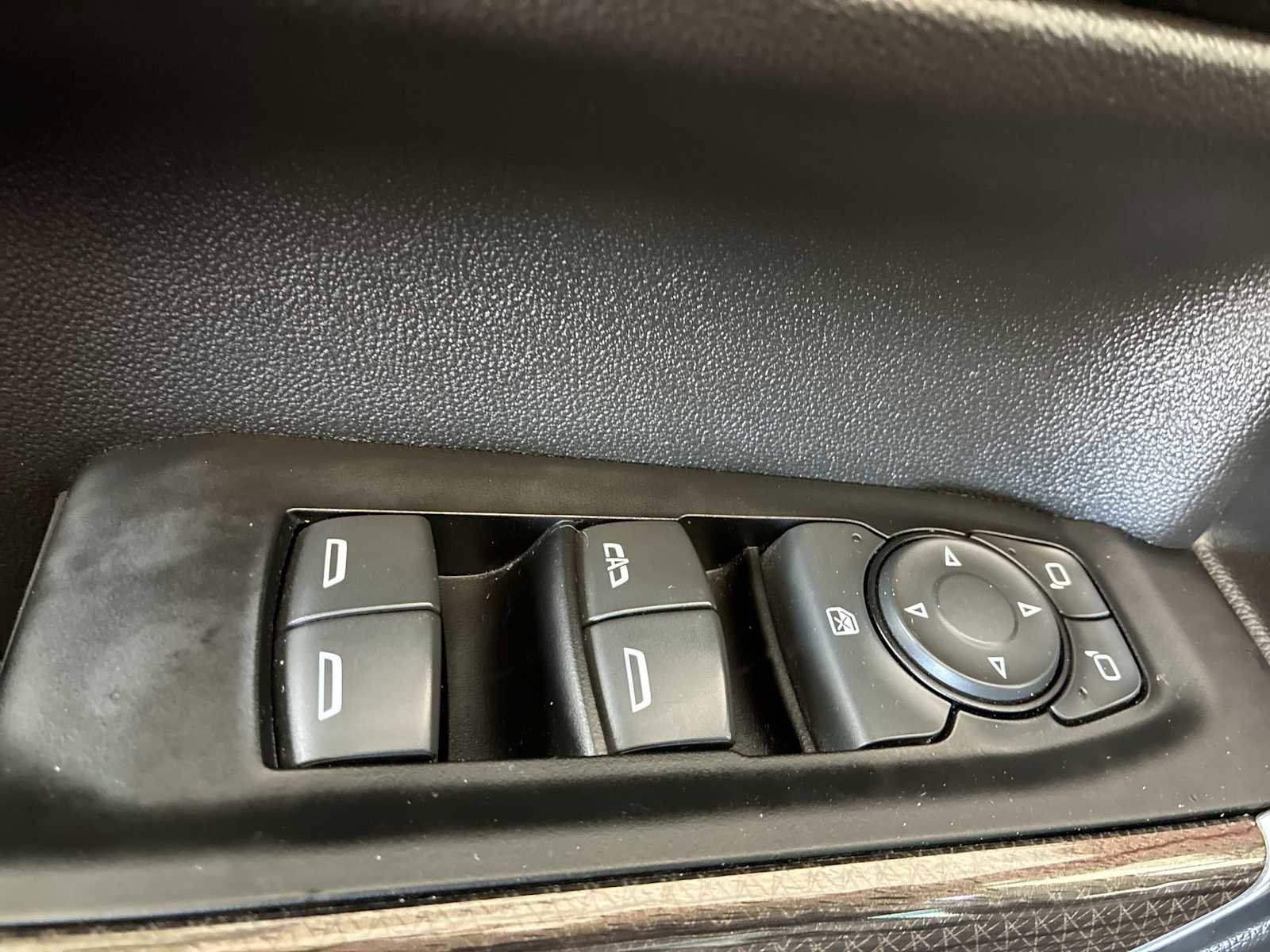 Used 2019 Chevrolet Silverado 1500 RST image 15