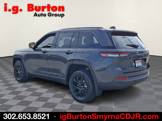 New 2026 Jeep Grand Cherokee Altitude AWD/4WD image 3