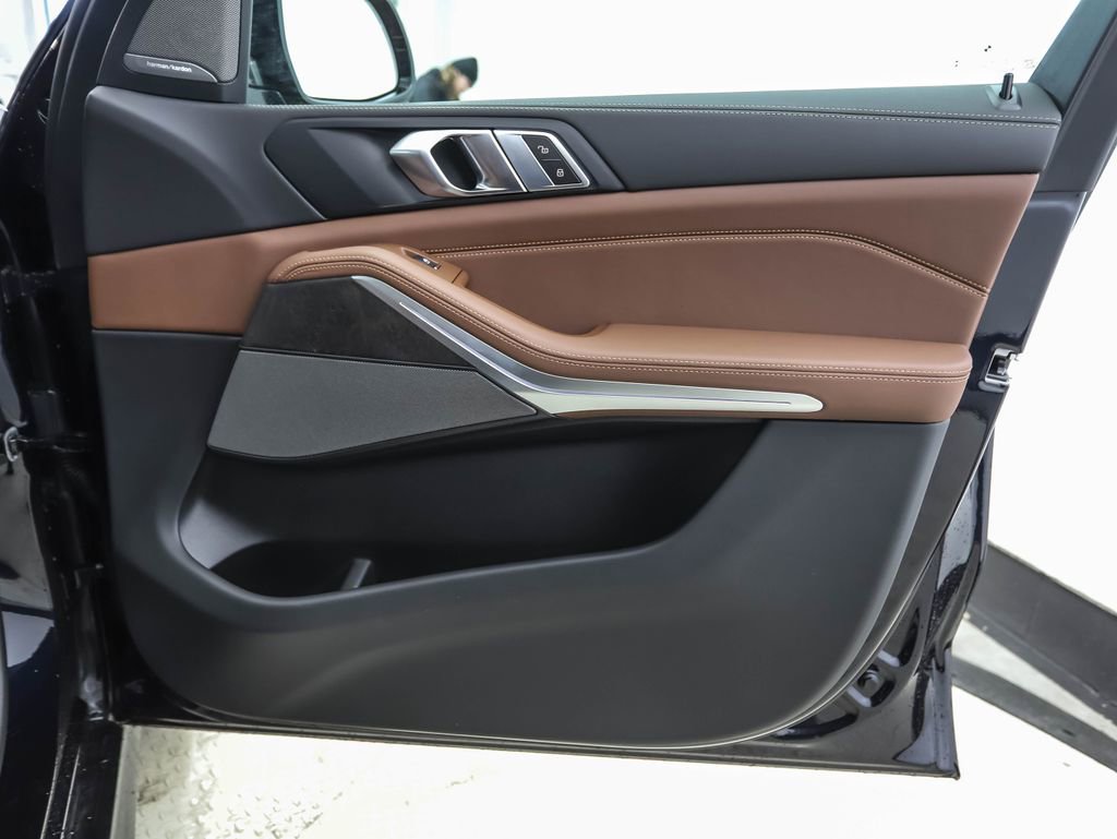 New 2026 BMW X5 xDrive40i w/ Executive Package image 29