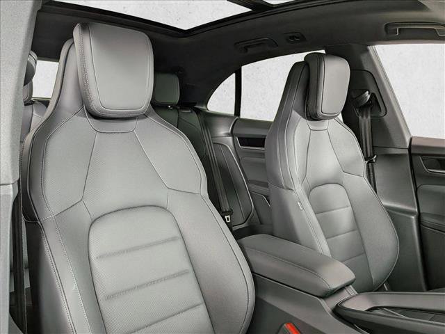 New 2026 Porsche Macan Electric image 24