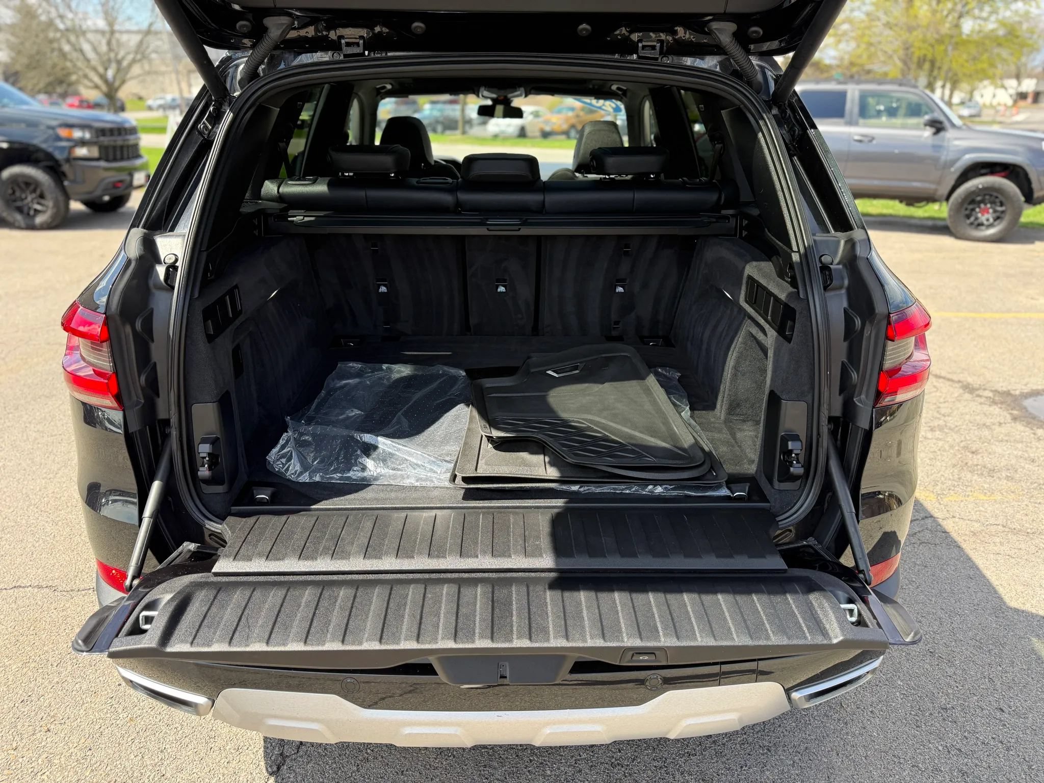 Used 2020 BMW X5 xDrive40i w/ Convenience Package AWD/4WD image 7