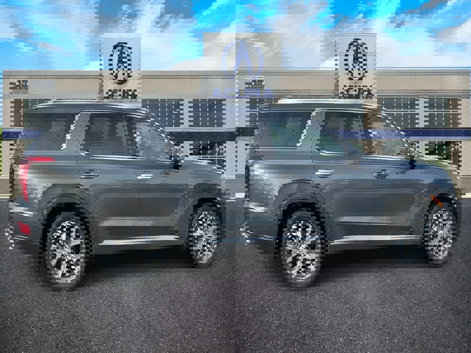 Used 2022 Hyundai Palisade SEL w/ 8P Bench Seat Package image 3