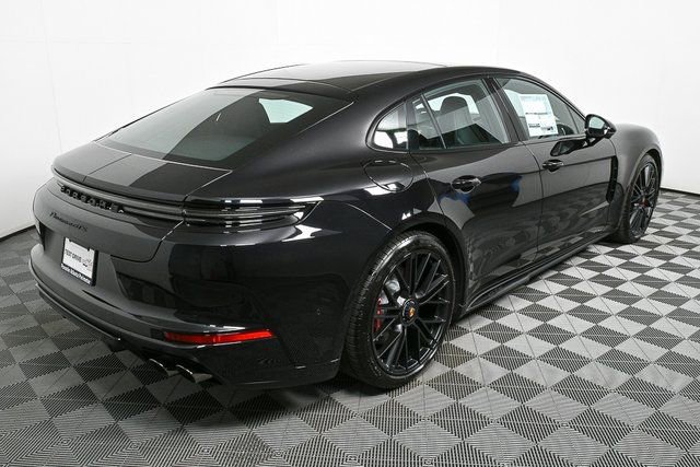 Used 2026 Porsche Panamera GTS image 31