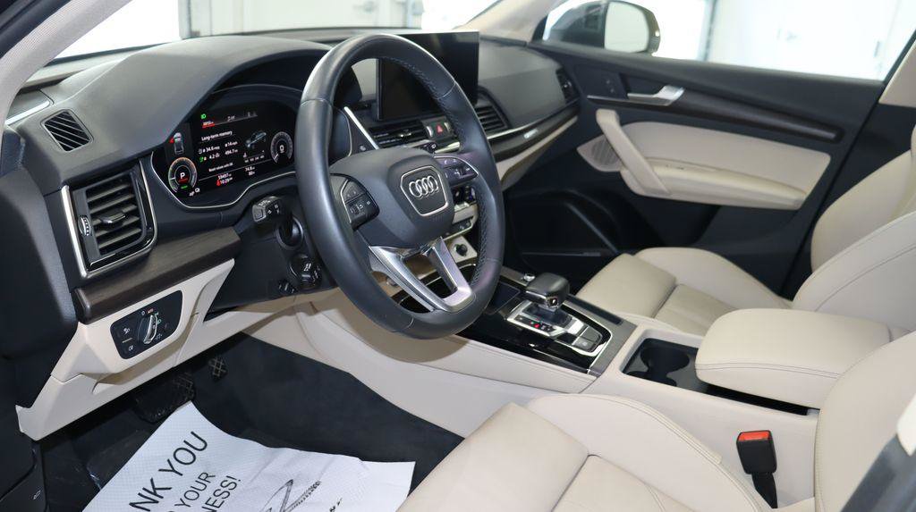 Used 2023 Audi Q5 e Premium Plus w/ Premium Plus Package AWD/4WD image 21