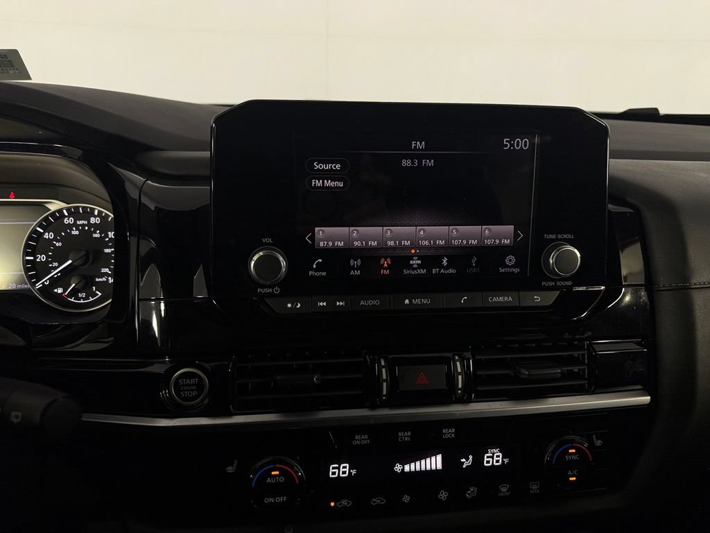 Used 2024 Nissan Pathfinder SV w/ Black Appearance Package FWD image 19
