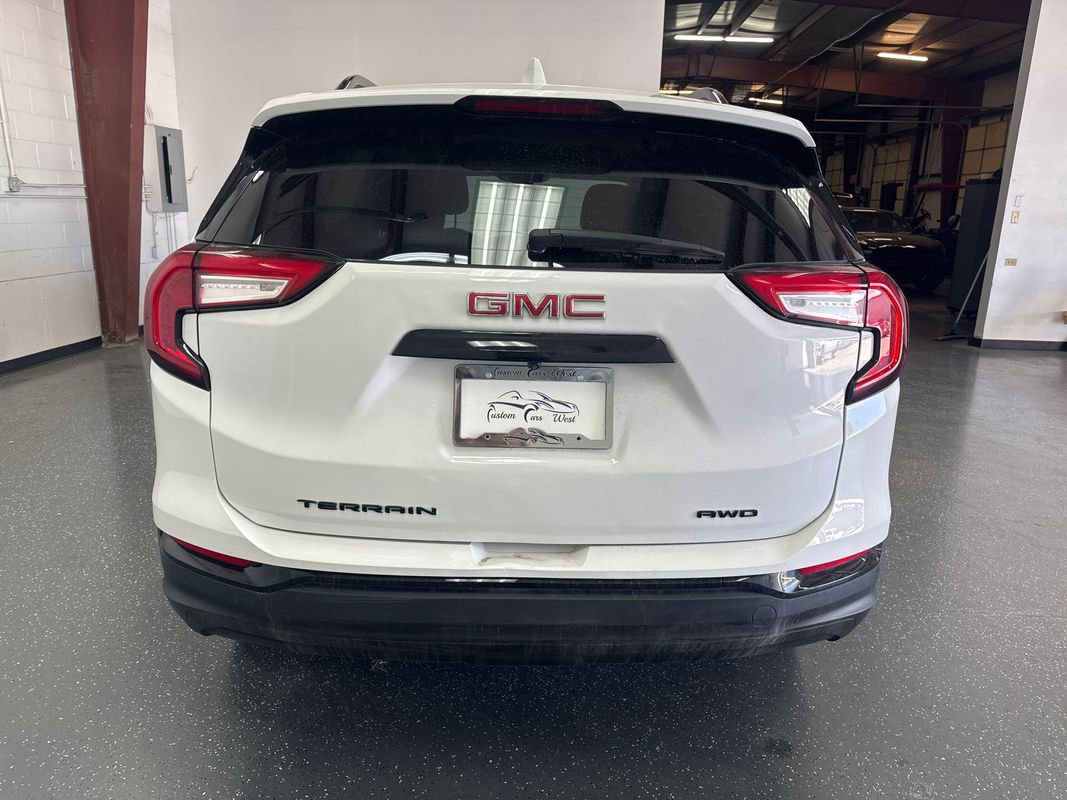 Used 2022 GMC Terrain SLE w/ Driver Convenience Package AWD/4WD image 5
