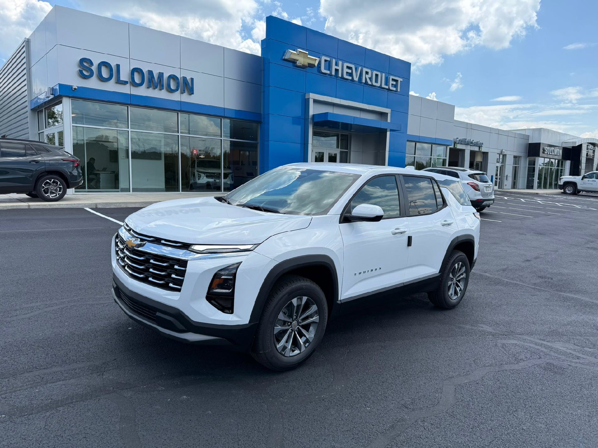 New 2027 Chevrolet Equinox LT w/ Convenience Package II