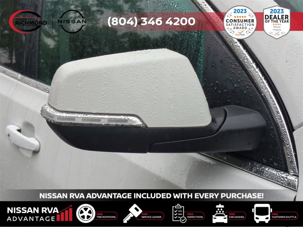 Used 2023 GMC Acadia SLT image 13