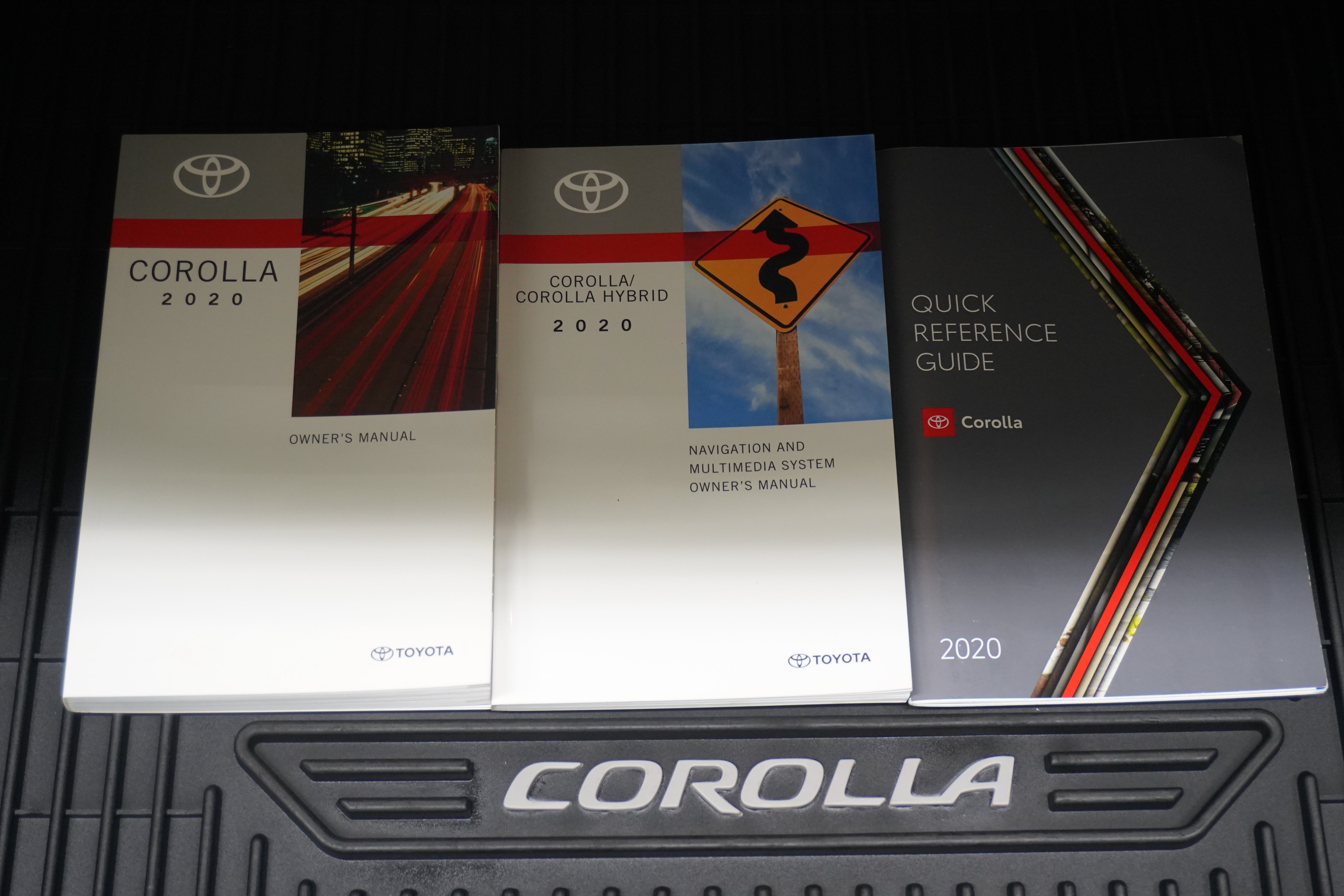 Used 2020 Toyota Corolla XLE FWD image 23