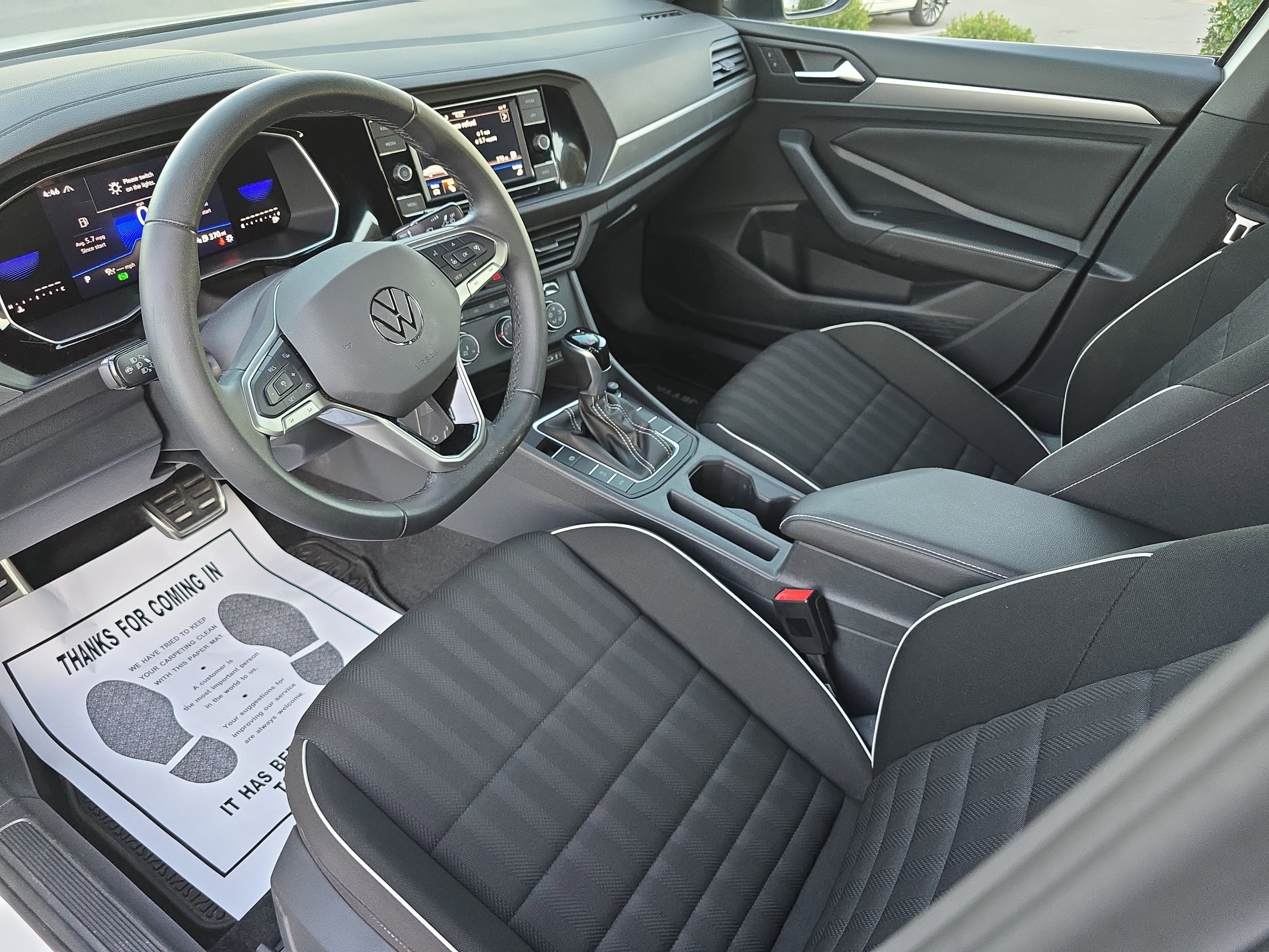 Used 2024 Volkswagen Jetta Sport image 15