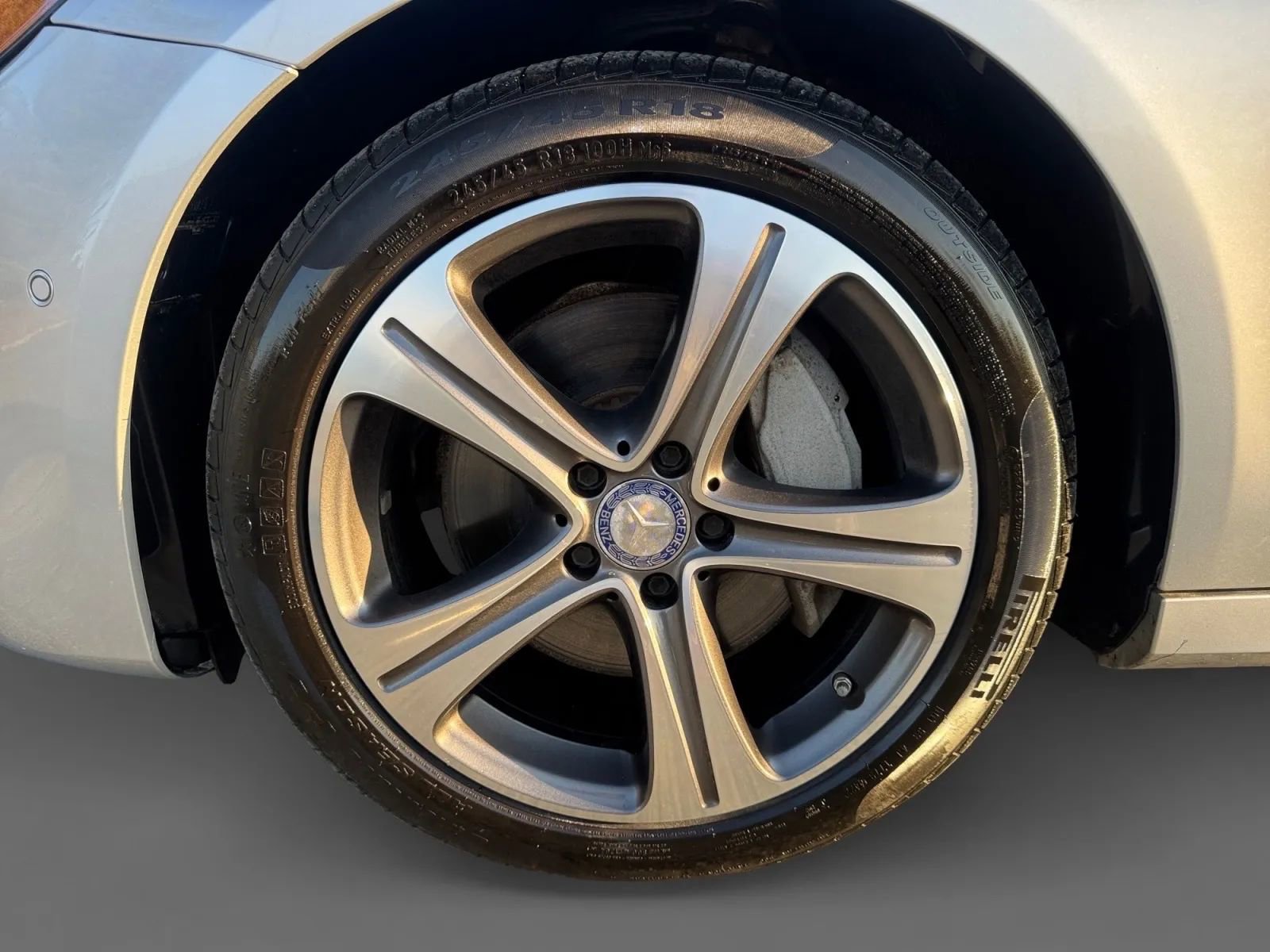 Used 2017 Mercedes-Benz E 300 4MATIC image 26