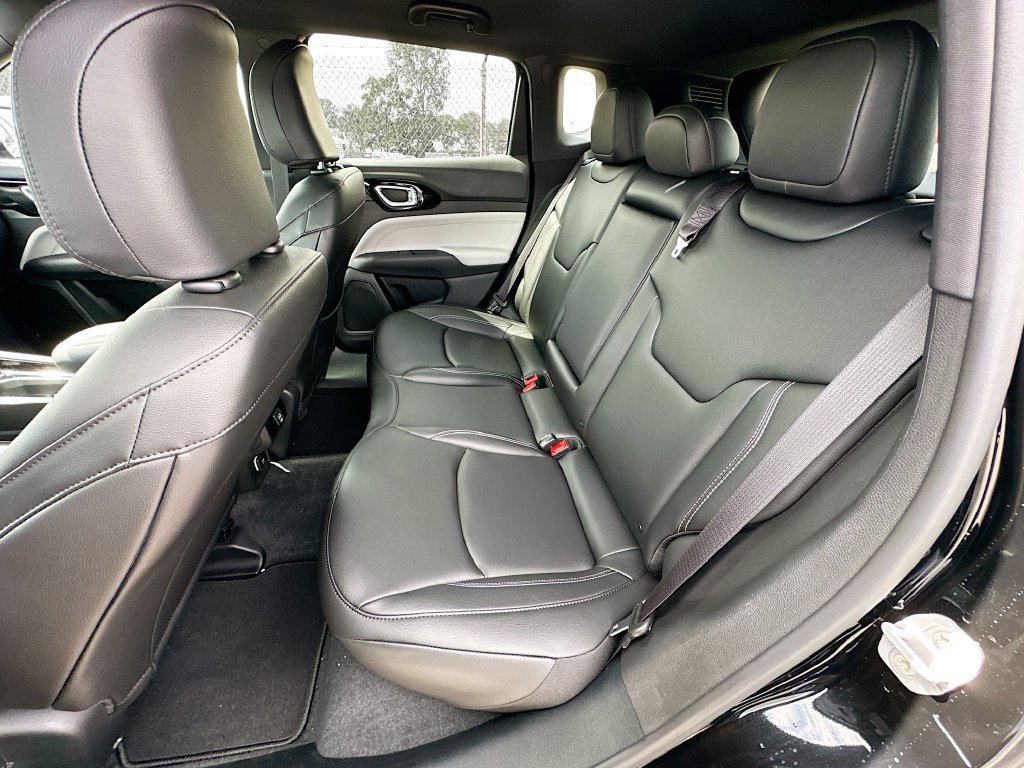 New 2026 Jeep Compass Limited AWD/4WD image 30